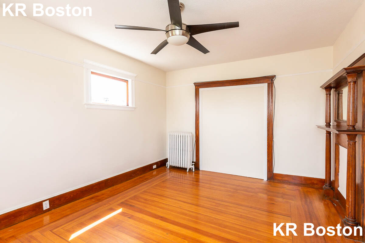 600 Broadway, Ball Square