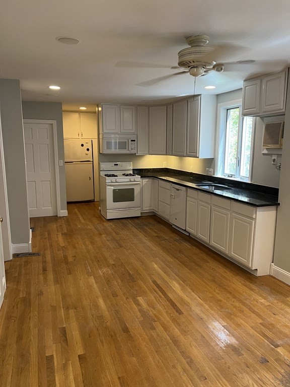 602 East 3rd St, South Boston