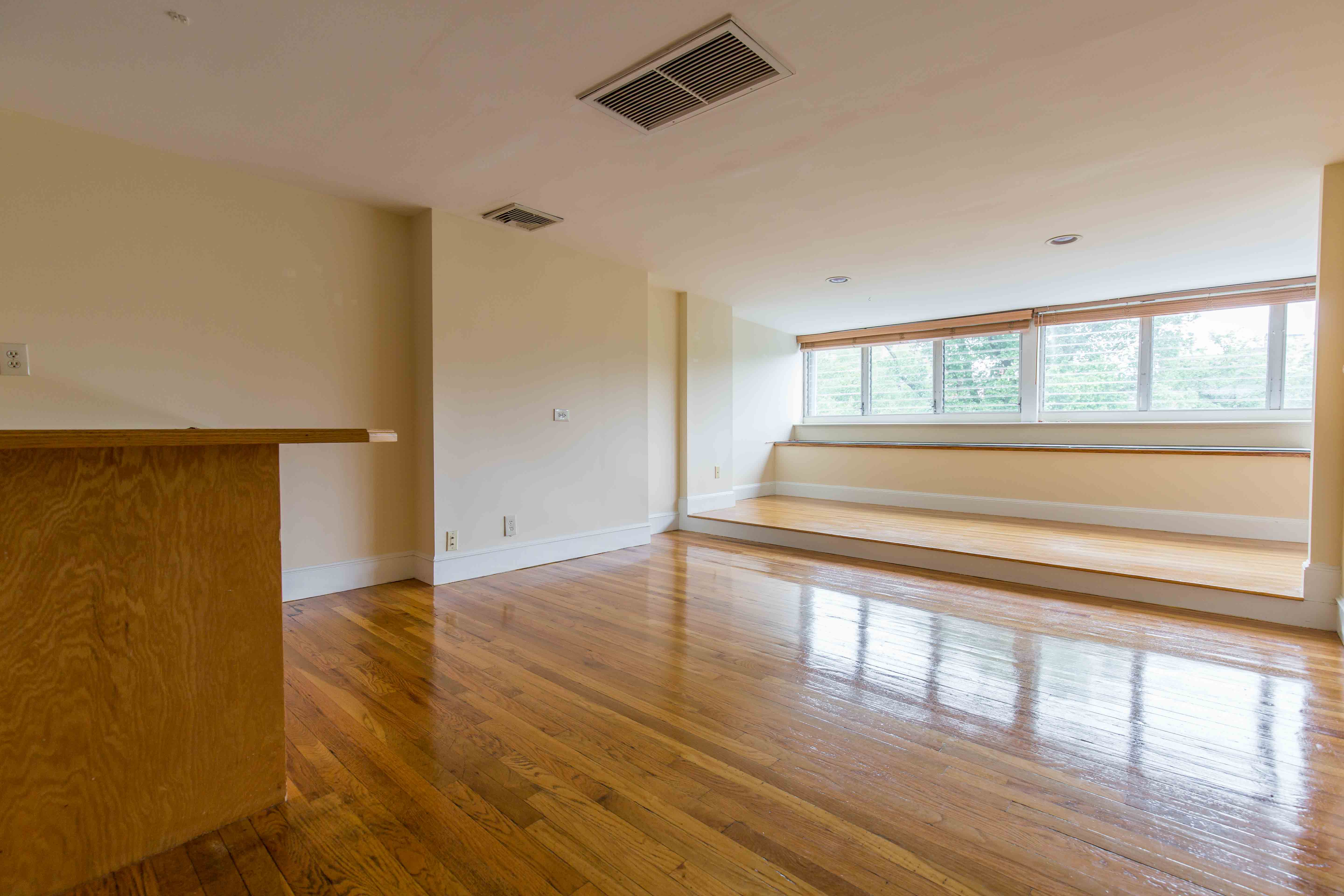 206 Commonwealth Ave, Back Bay