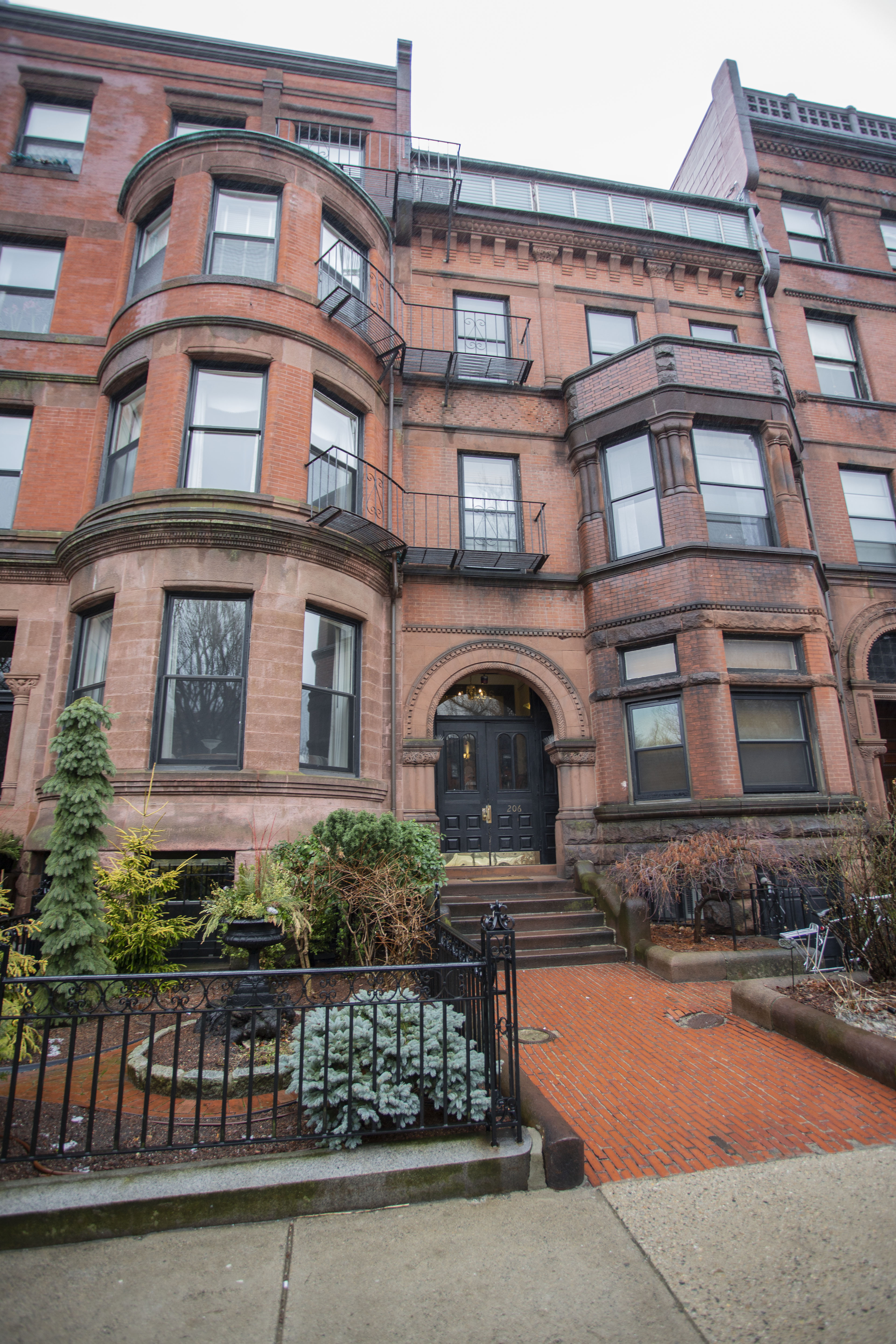 206 Commonwealth Ave, Back Bay