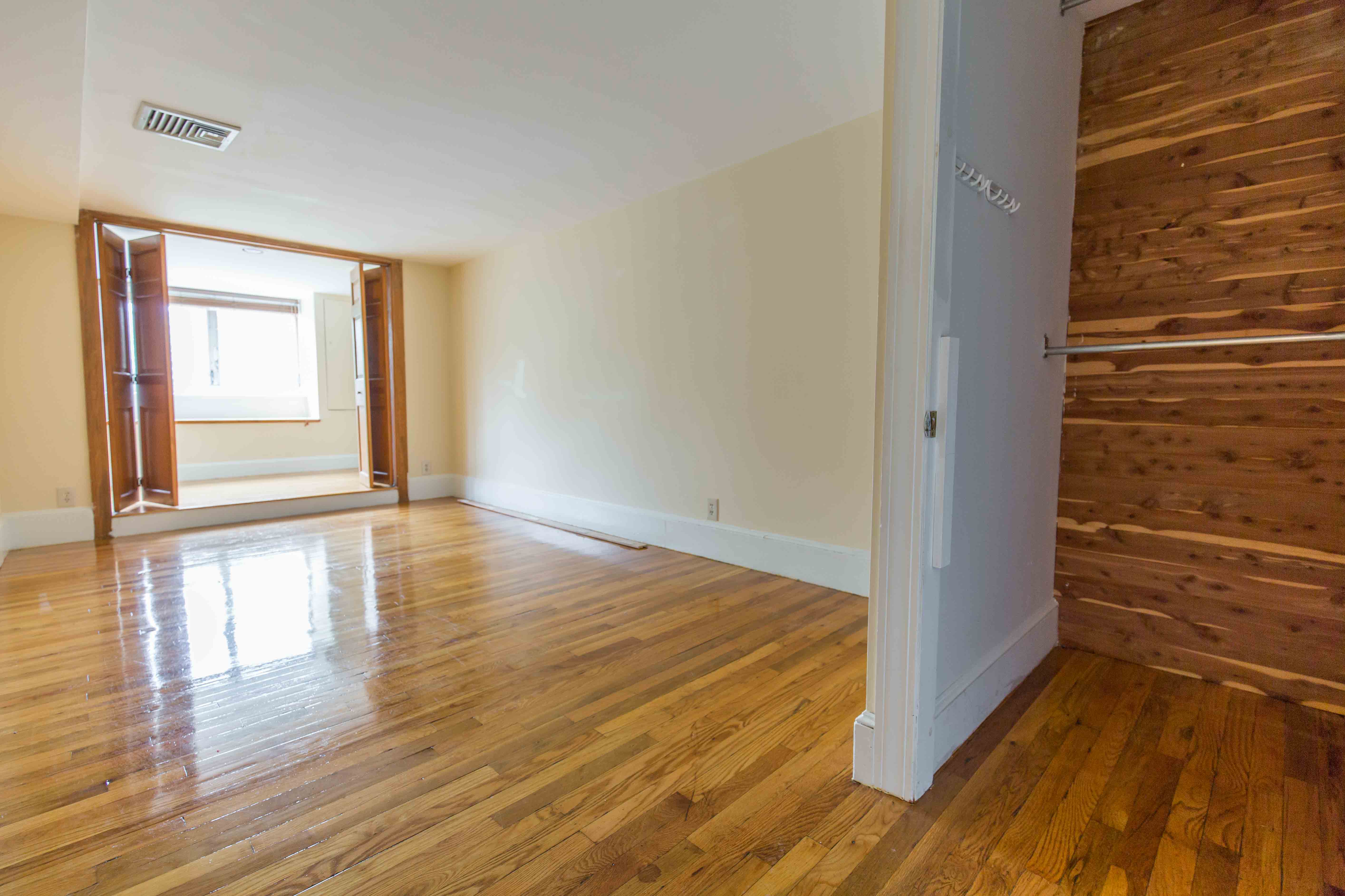 206 Commonwealth Ave, Back Bay