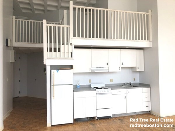 61 Brookline Ave, Fenway