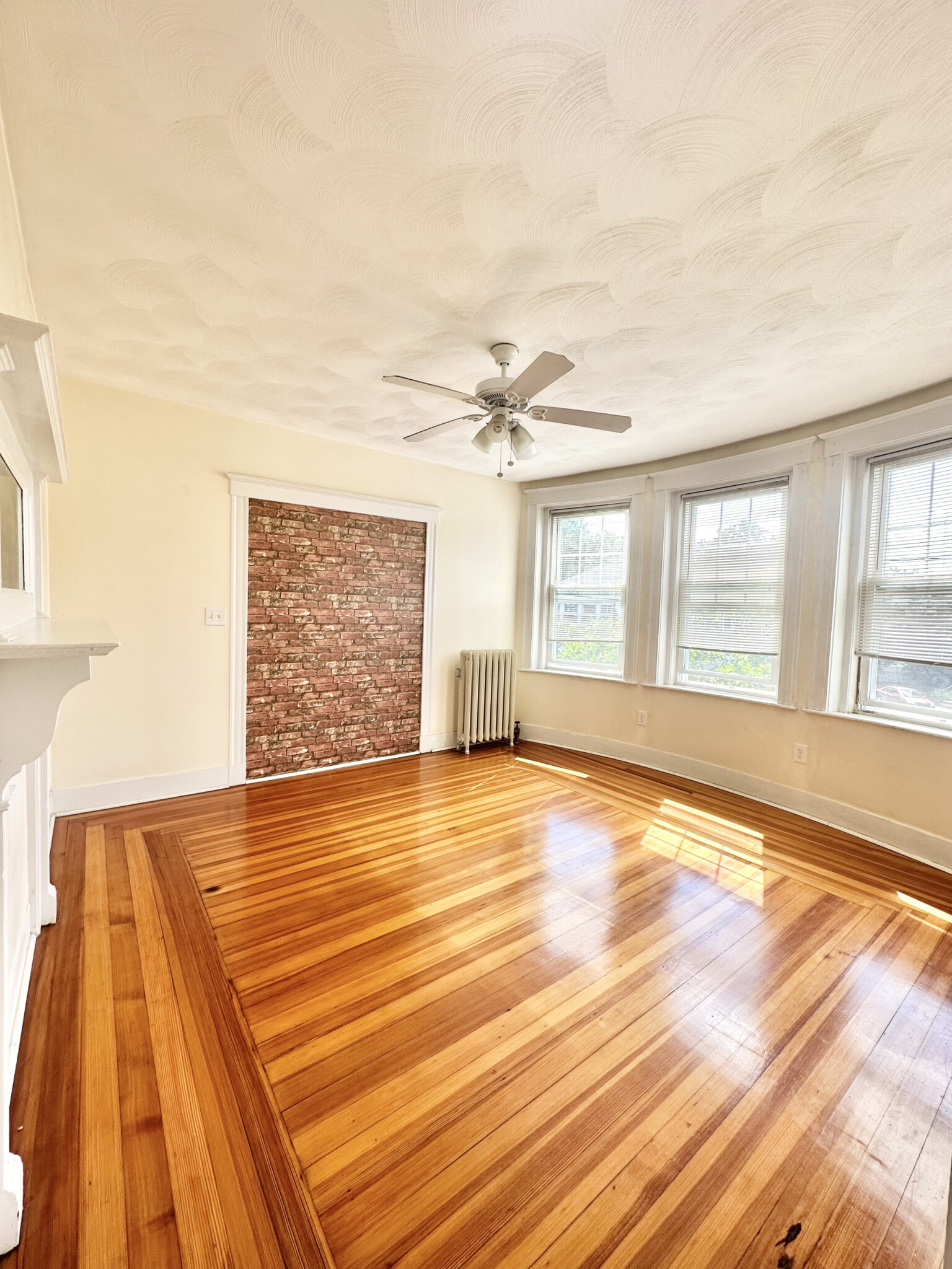 61 Royal St, Allston