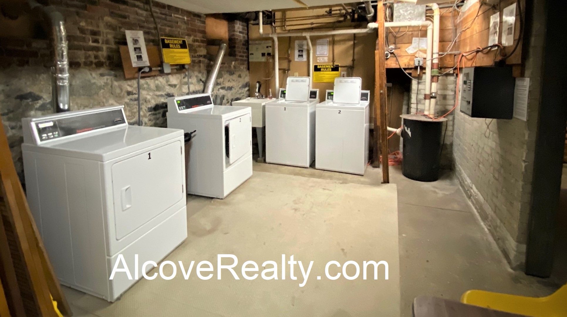 77 Liberty Ave, Davis Square