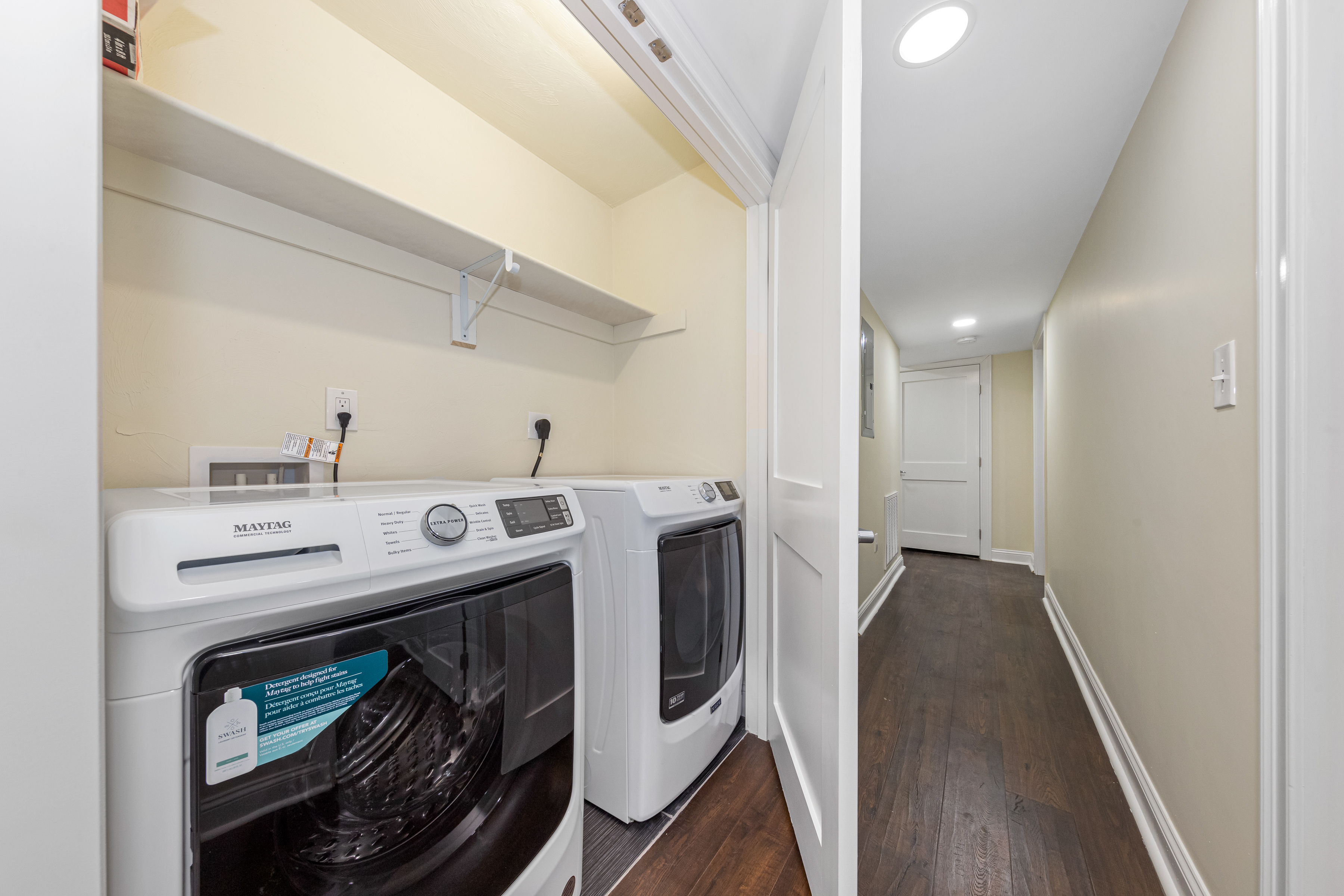 62 Bradbury Ave, Medford