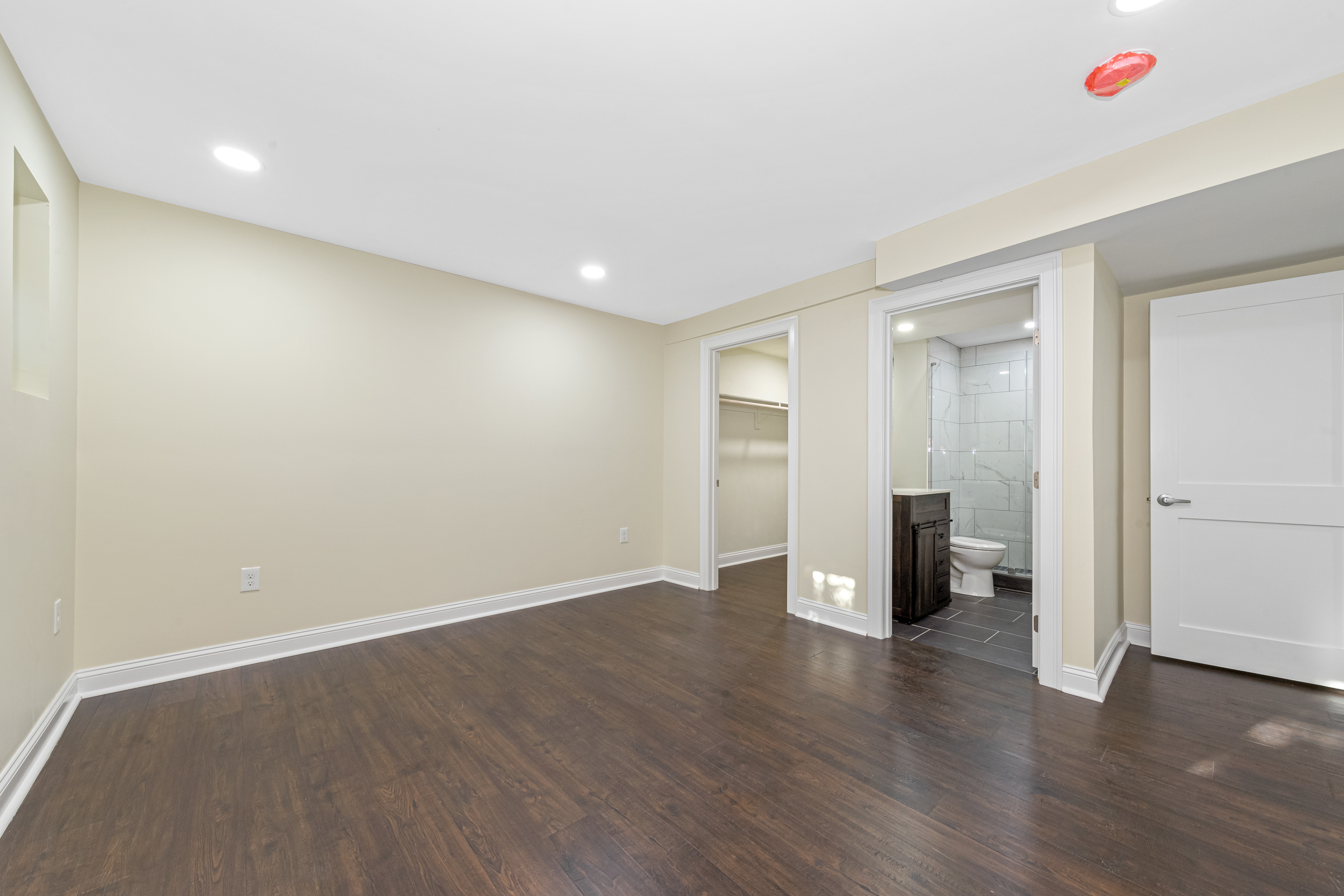 62 Bradbury Ave, Medford