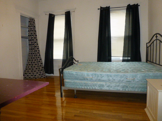 1135 Commonwealth Ave, Allston