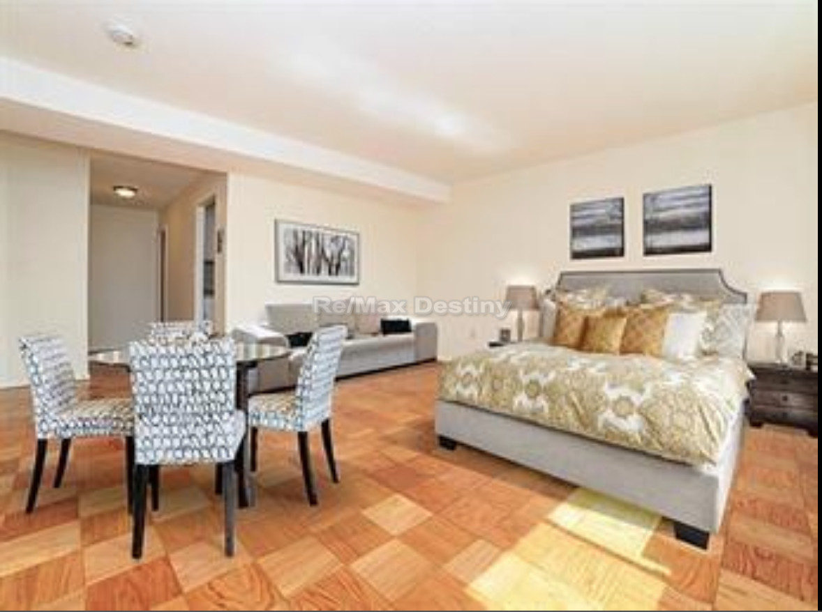 287 Harvard St, Mid Cambridge