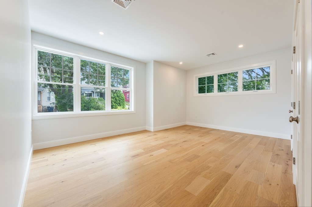 59 Hemman St, Roslindale