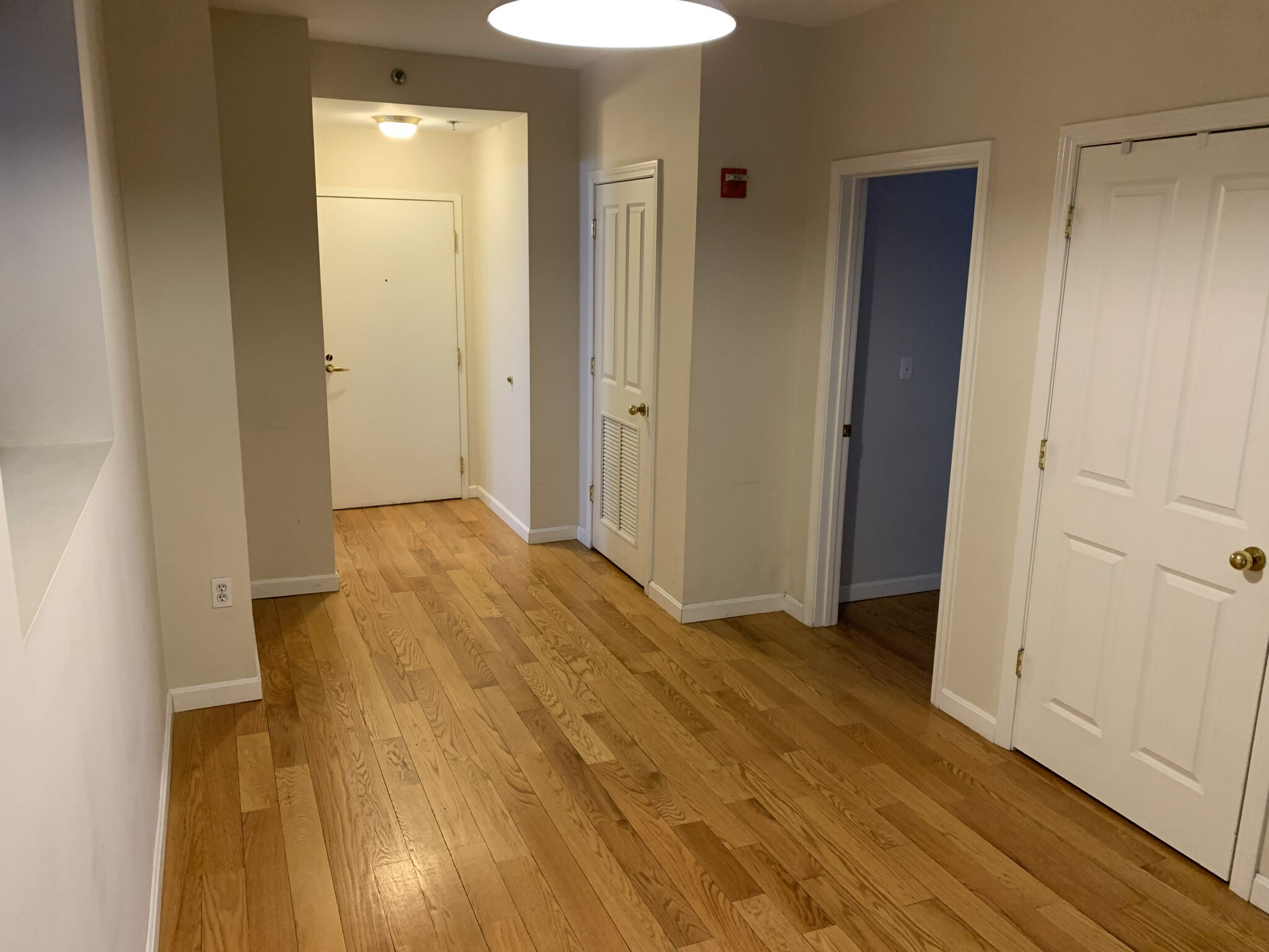 636 Beacon St, Fenway