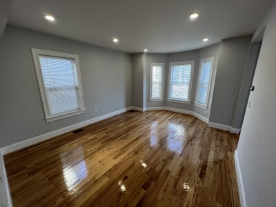 374 Oxford St, Baldwin