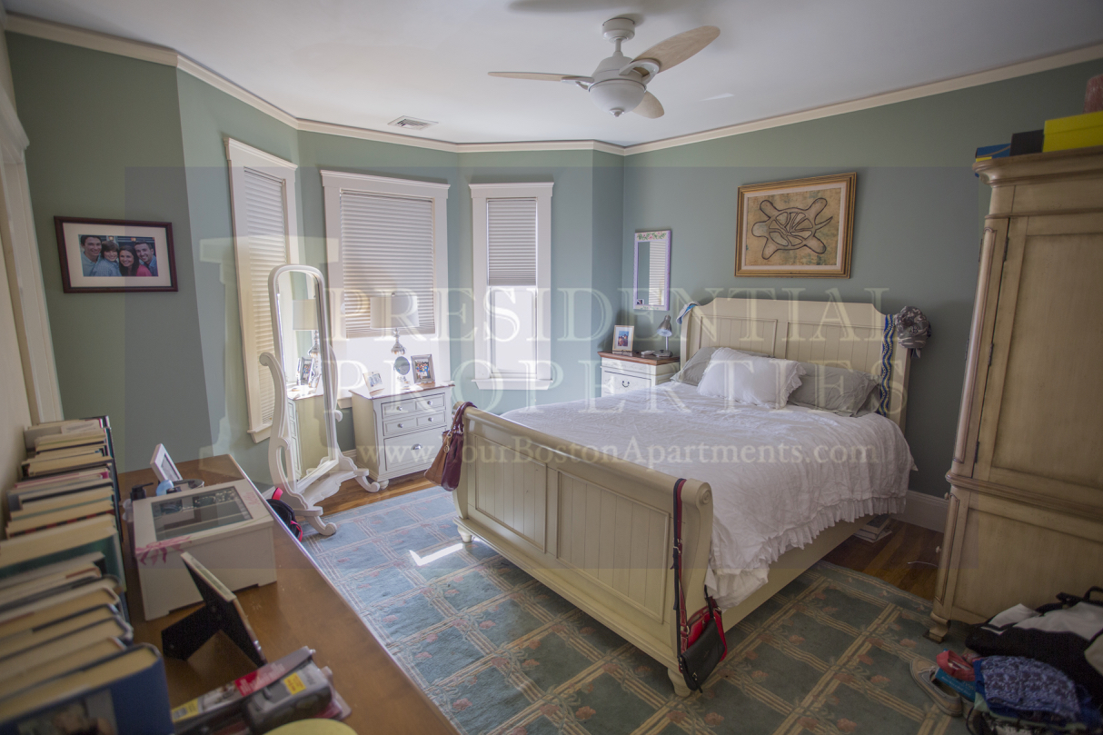 638 8th St, South Boston