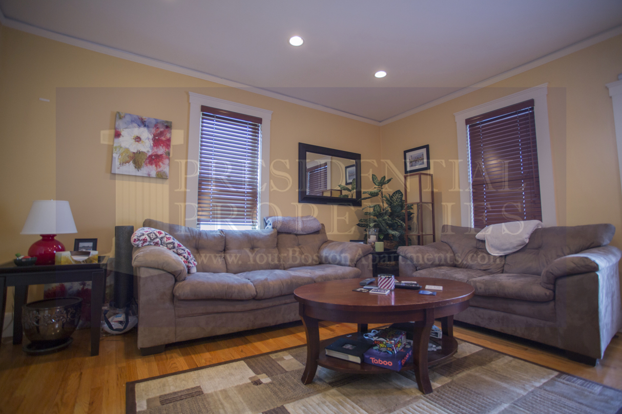 638 8th St, South Boston