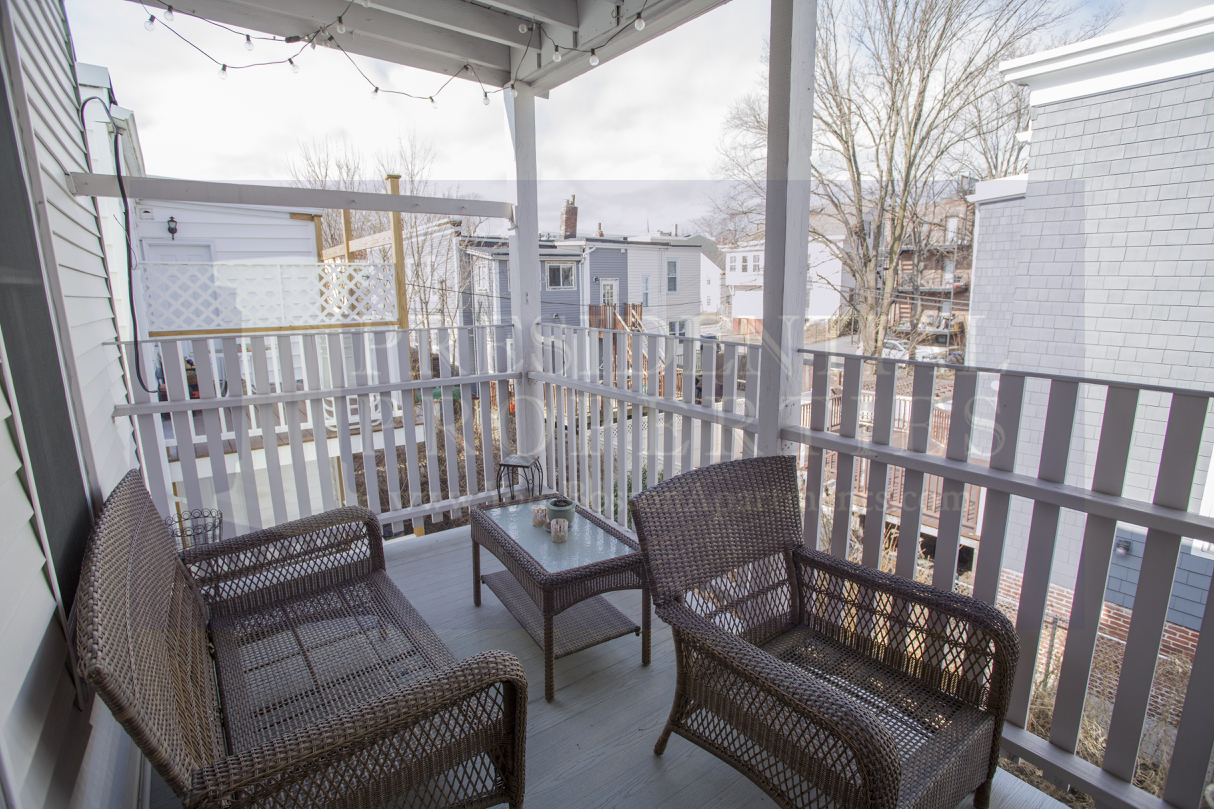 638 8th St, South Boston