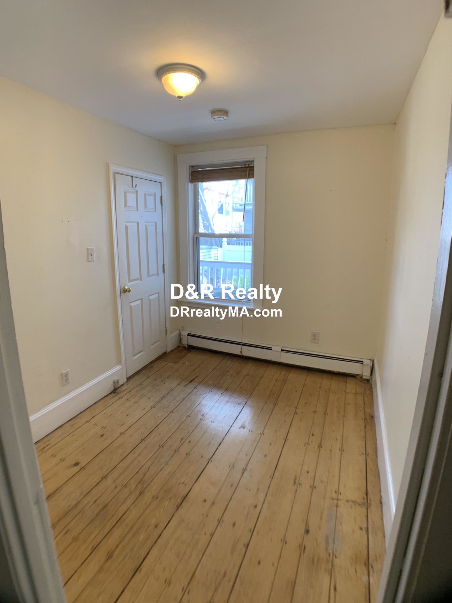 64 Pleasant St, Cambridgeport