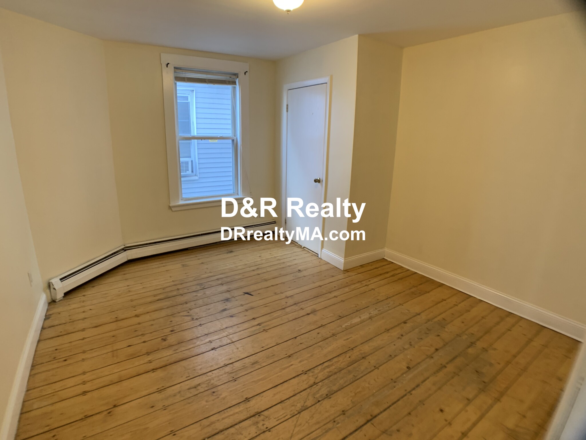 64 Pleasant St, Cambridgeport