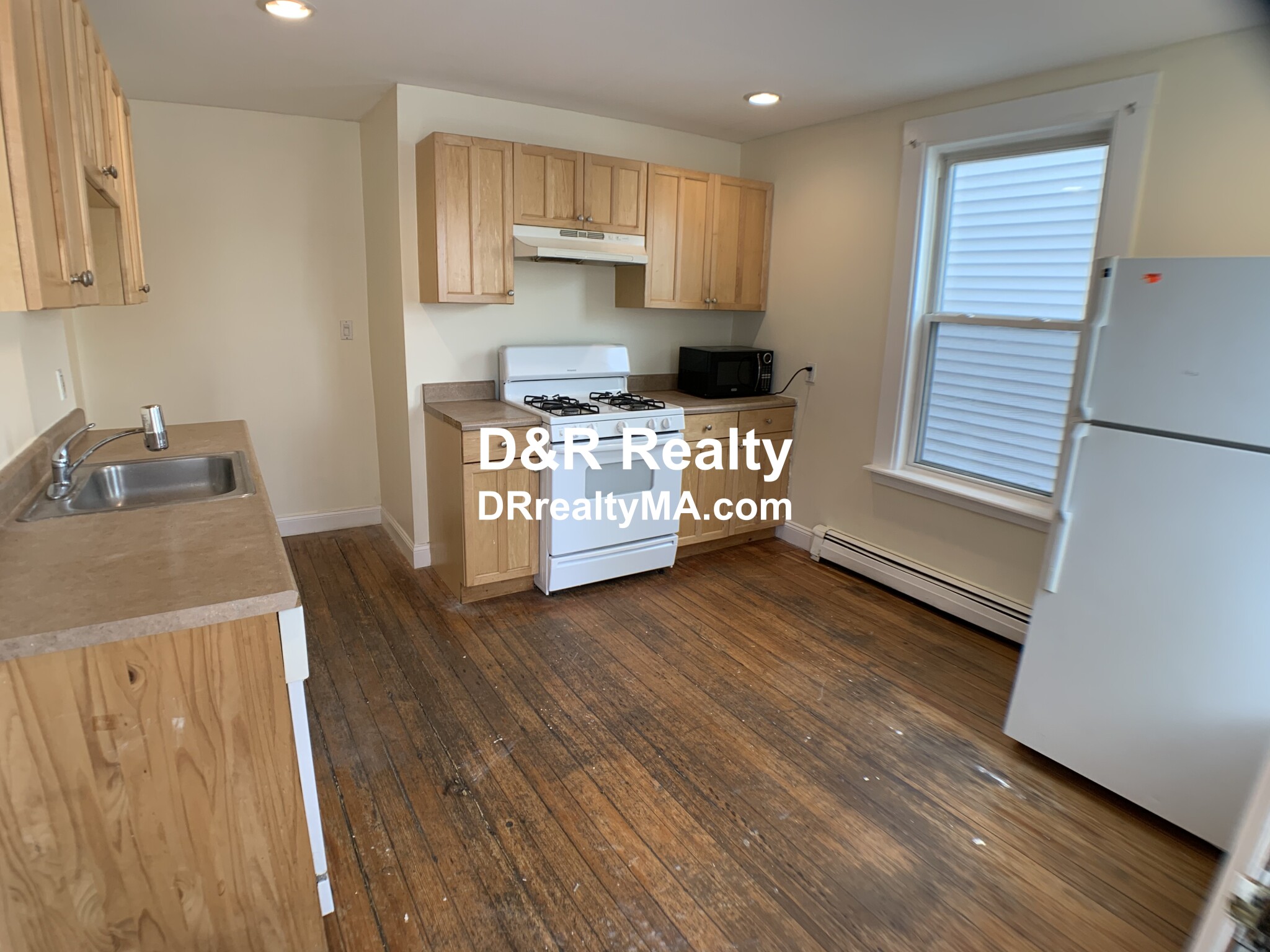 64 Pleasant St, Cambridgeport