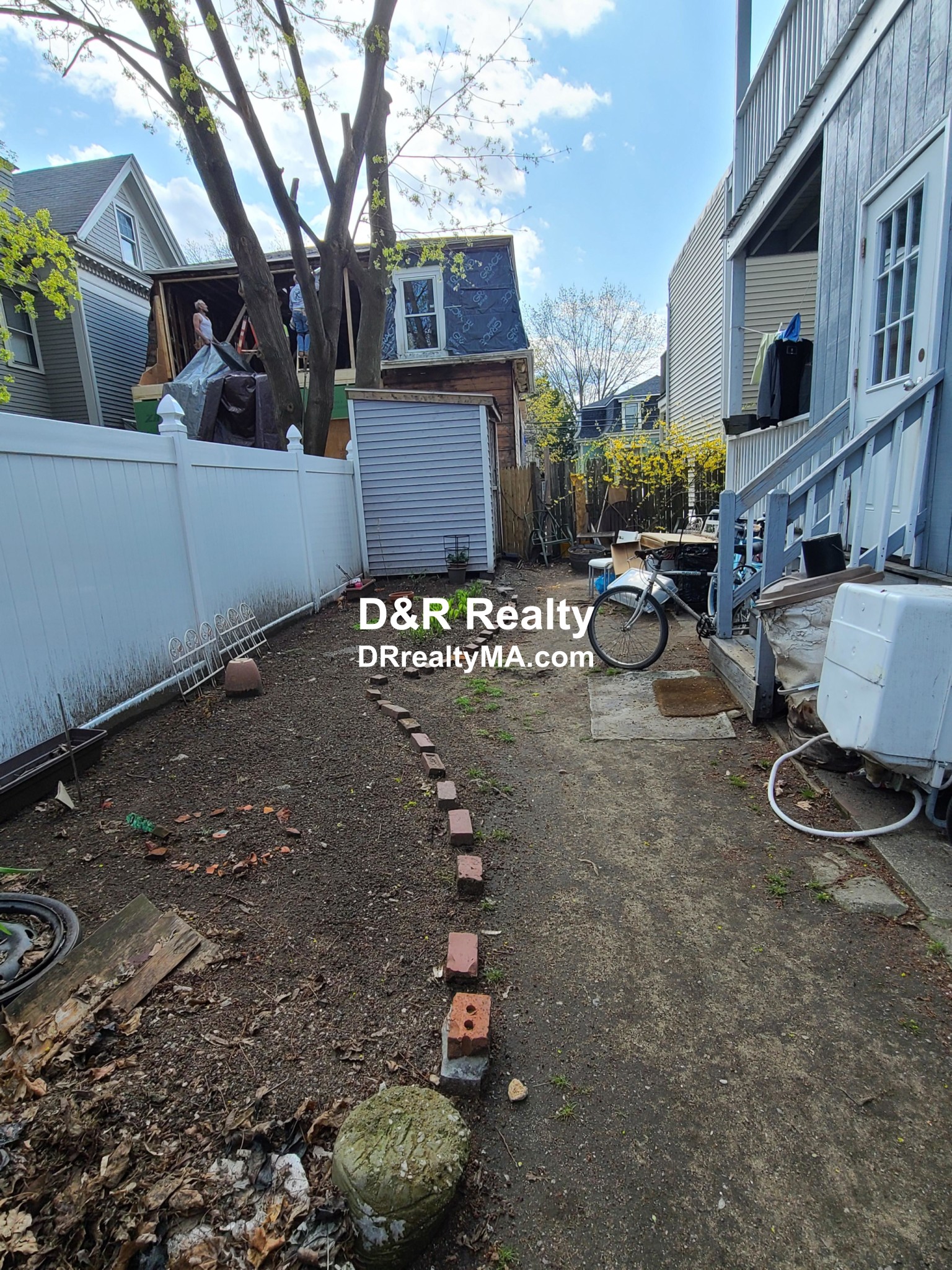 64 Pleasant St, Cambridgeport