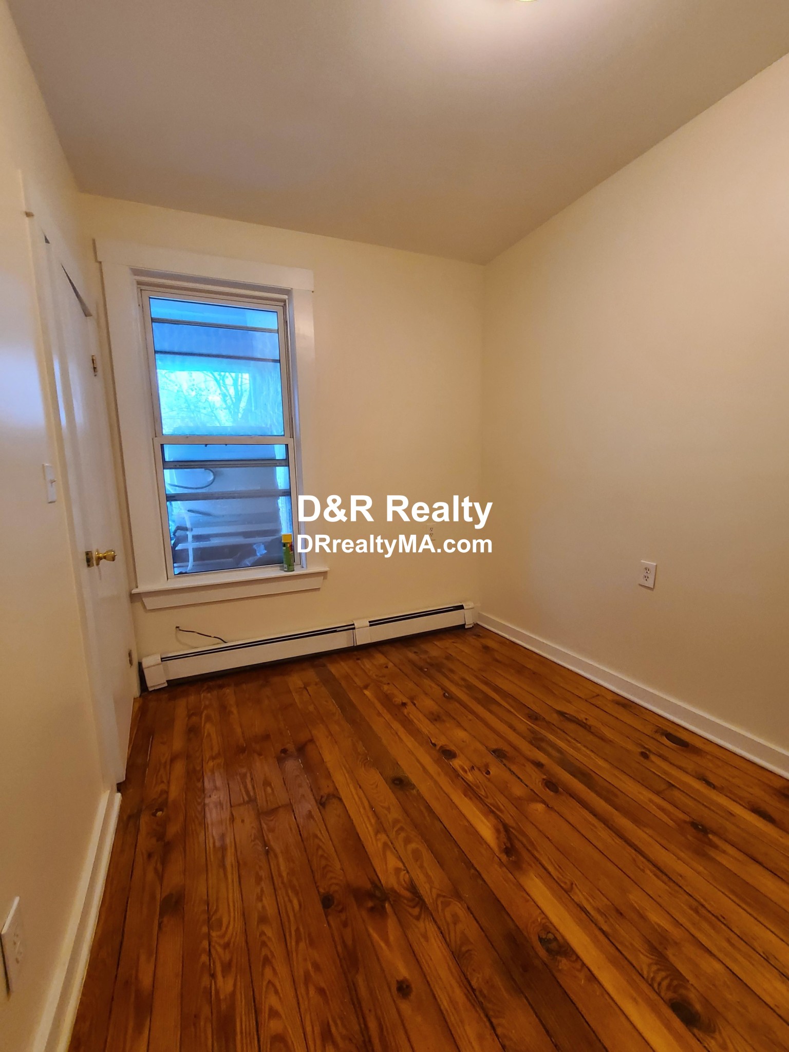 64 Pleasant St, Cambridgeport