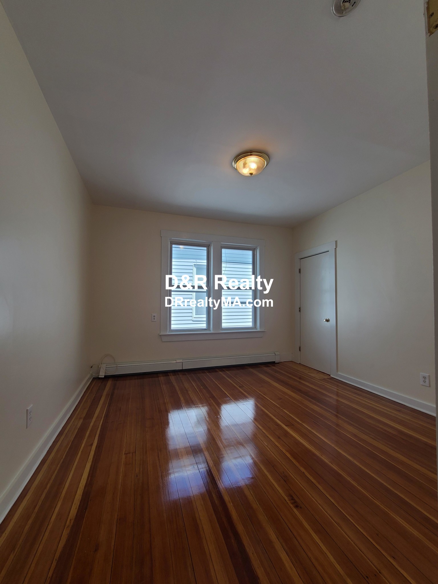 64 Pleasant St, Cambridgeport