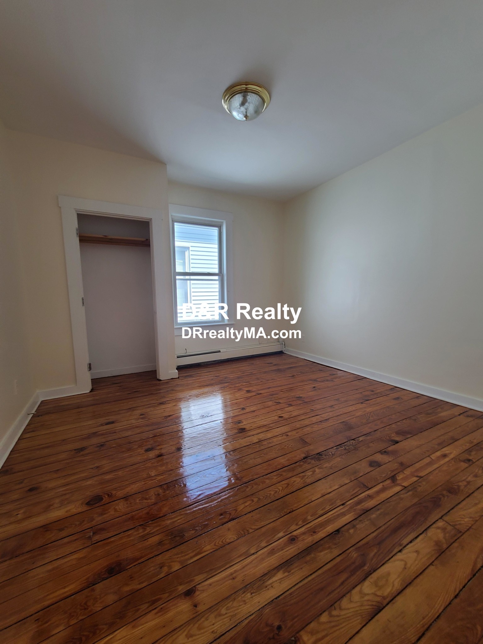 64 Pleasant St, Cambridgeport