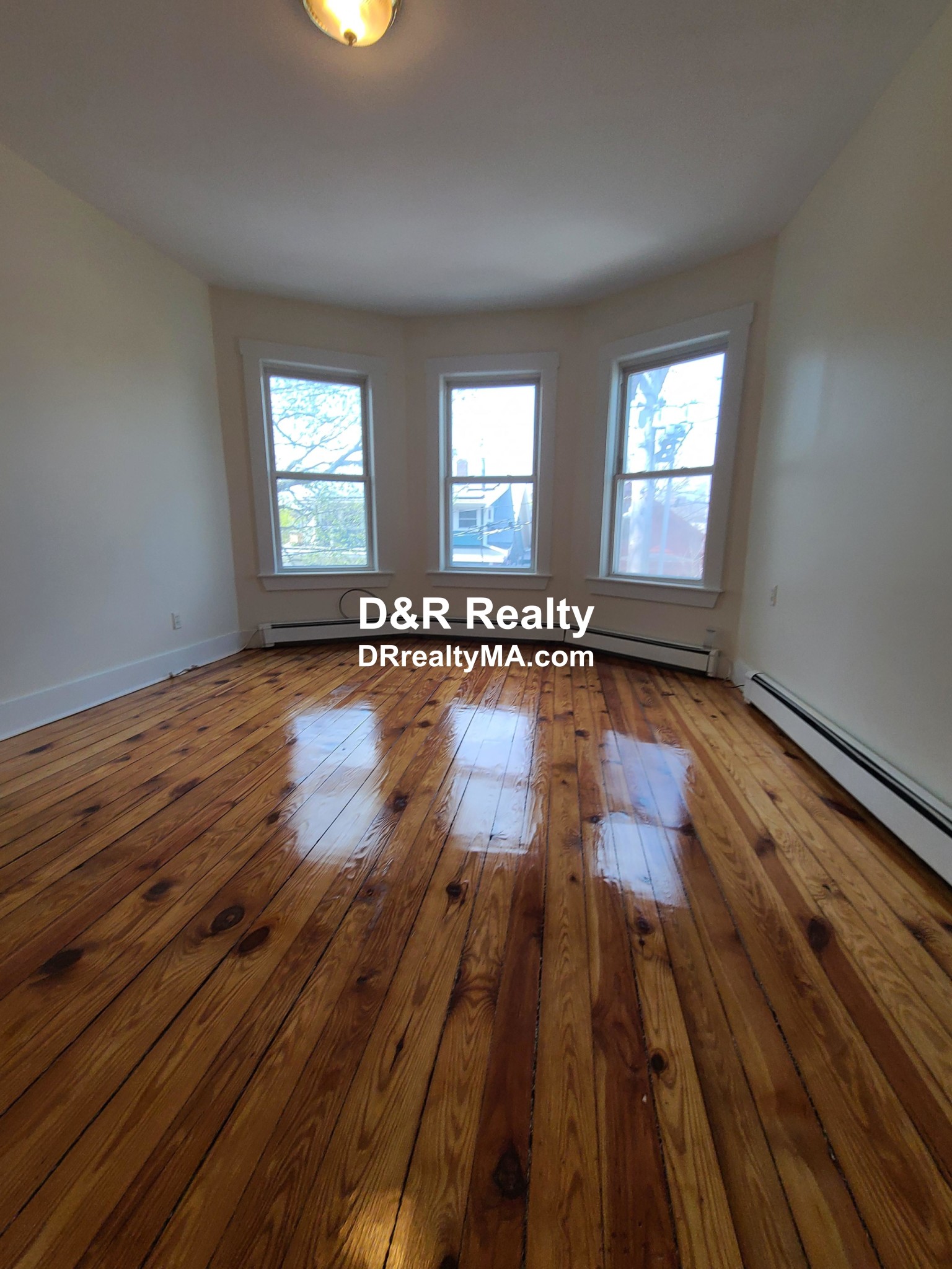 64 Pleasant St, Cambridgeport