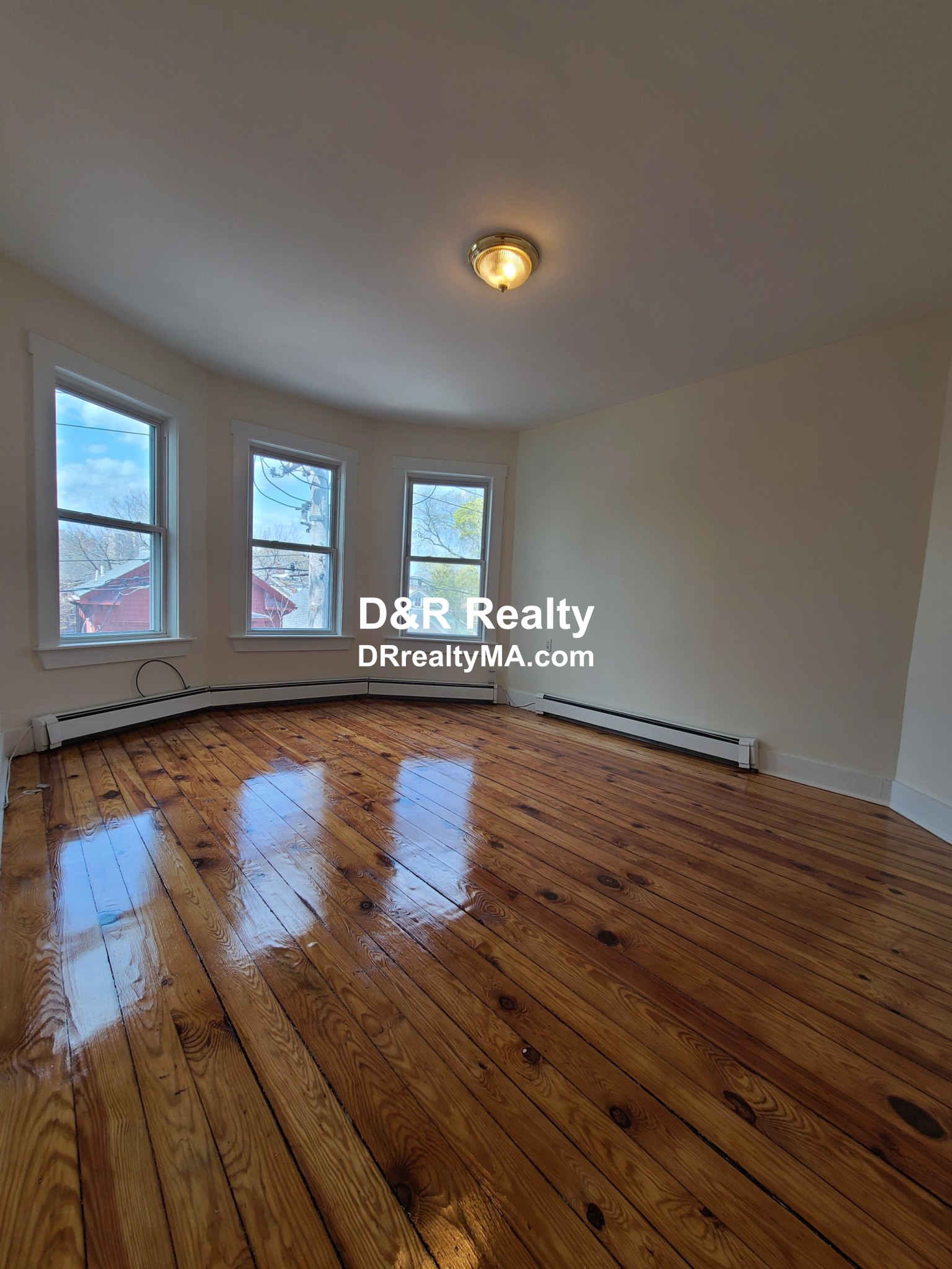 64 Pleasant St, Cambridgeport