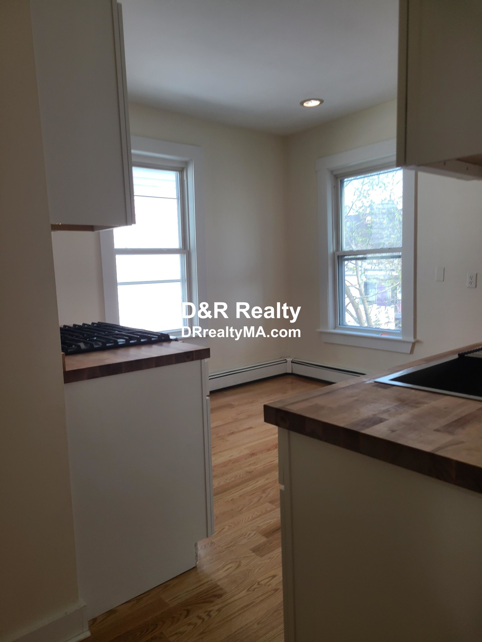 64 Pleasant St, Cambridgeport