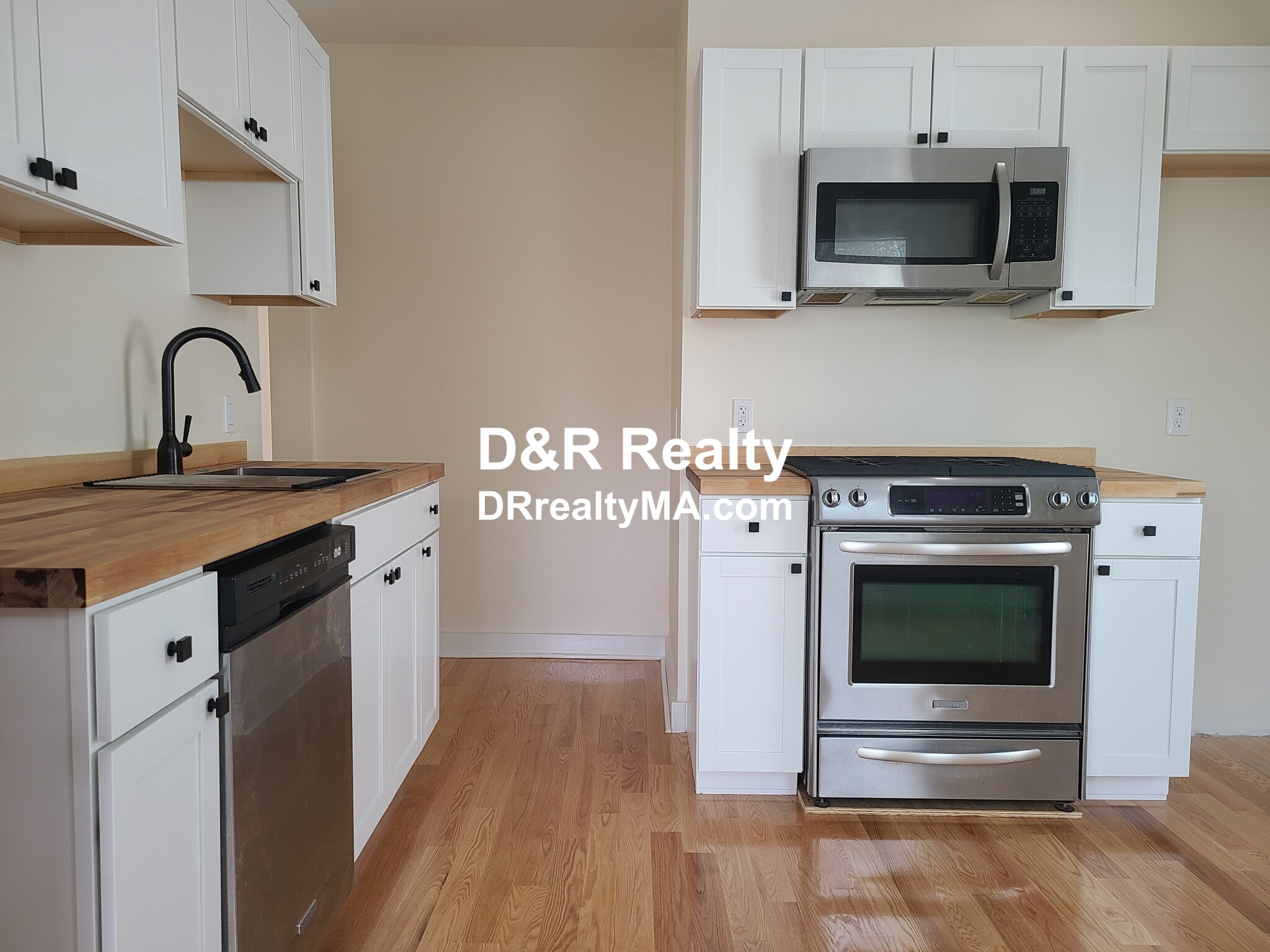 64 Pleasant St, Cambridgeport