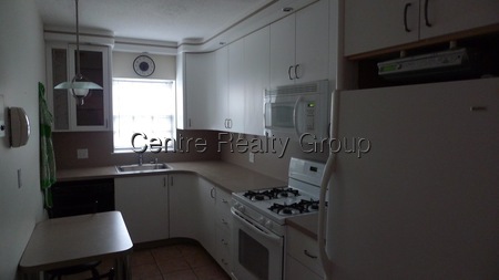 22 Lake Shore, Brighton