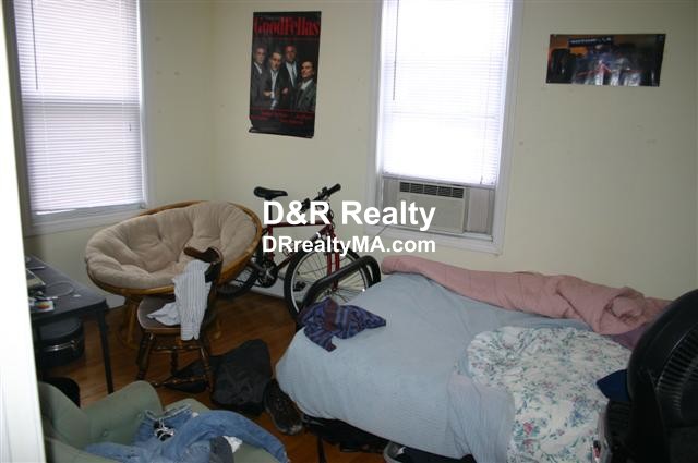 647 Cambridge St, East Cambridge