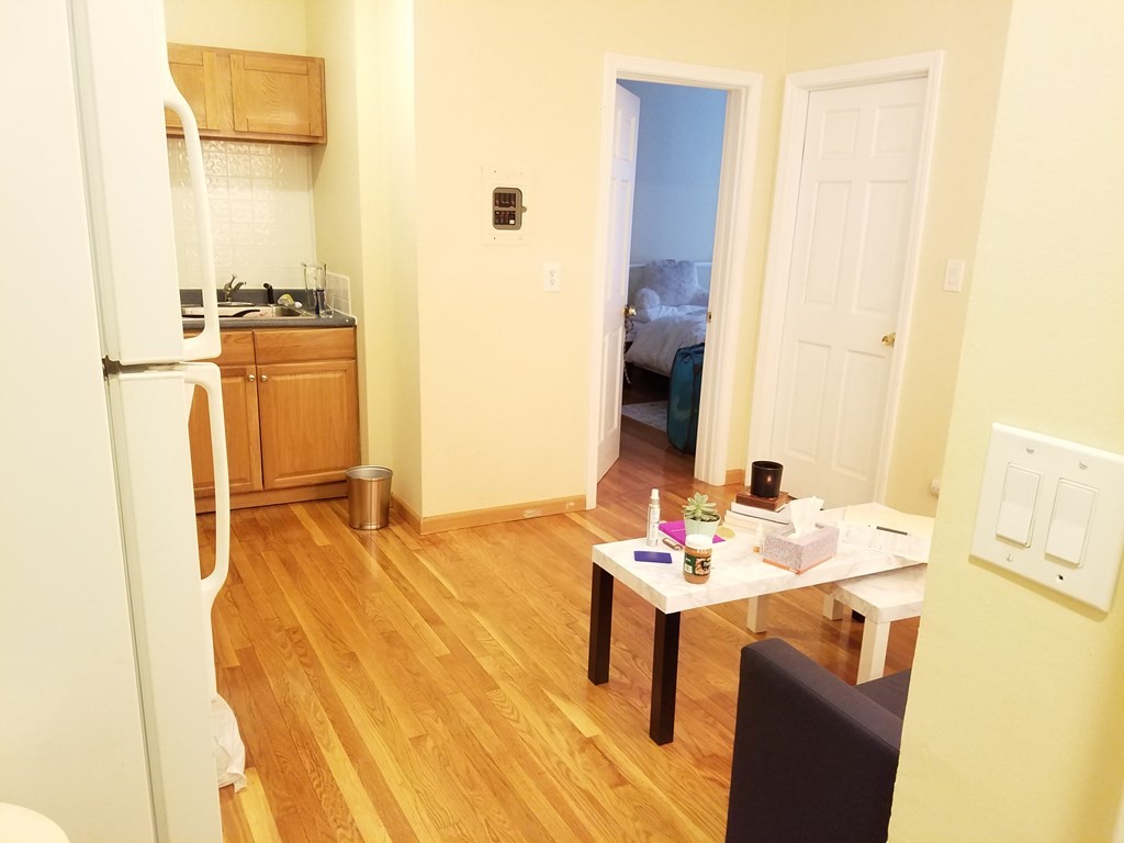 65 Burbank St, Fenway