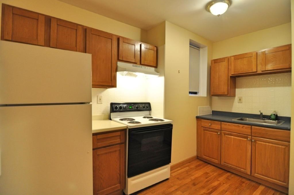 65 Burbank St, Fenway