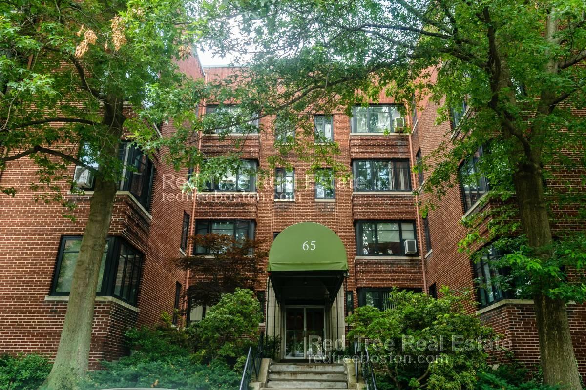 65 Strathmore Rd, Brighton