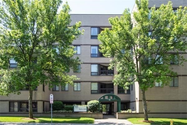 65 Valley St, Medford