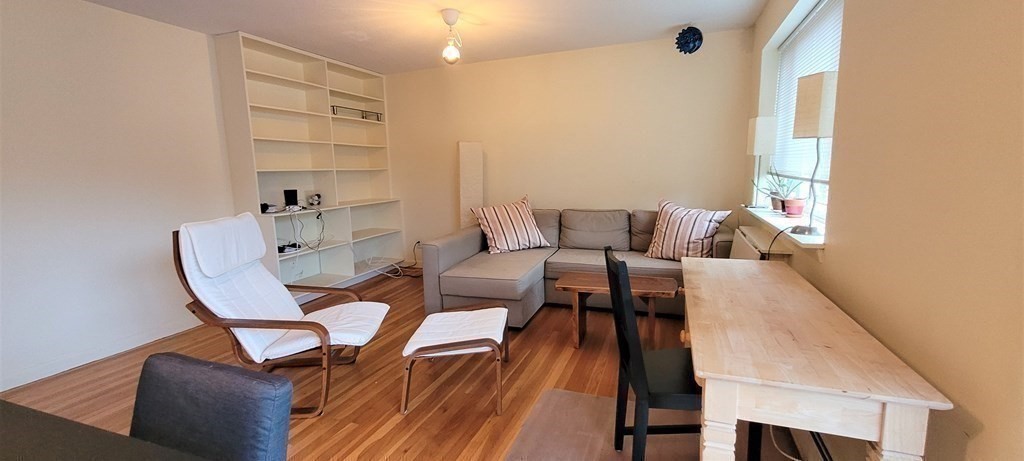 9 Chauncy St, Harvard Square