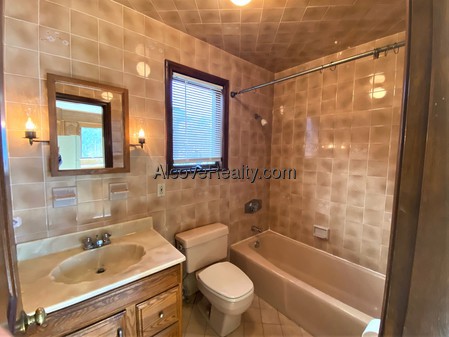 18 Prospect Hill Ave, Union Square