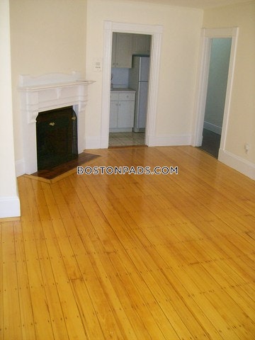 137 Bay State Rd, Fenway