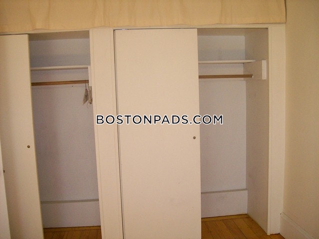 137 Bay State Rd, Fenway