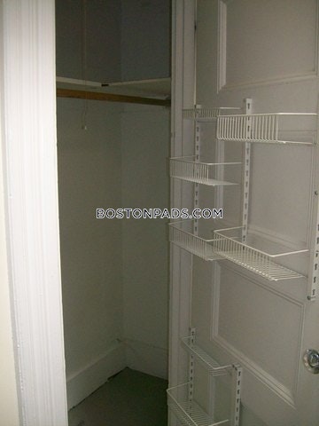 137 Bay State Rd, Fenway