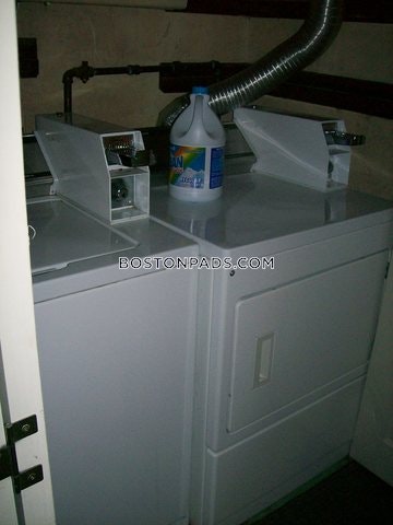 137 Bay State Rd, Fenway