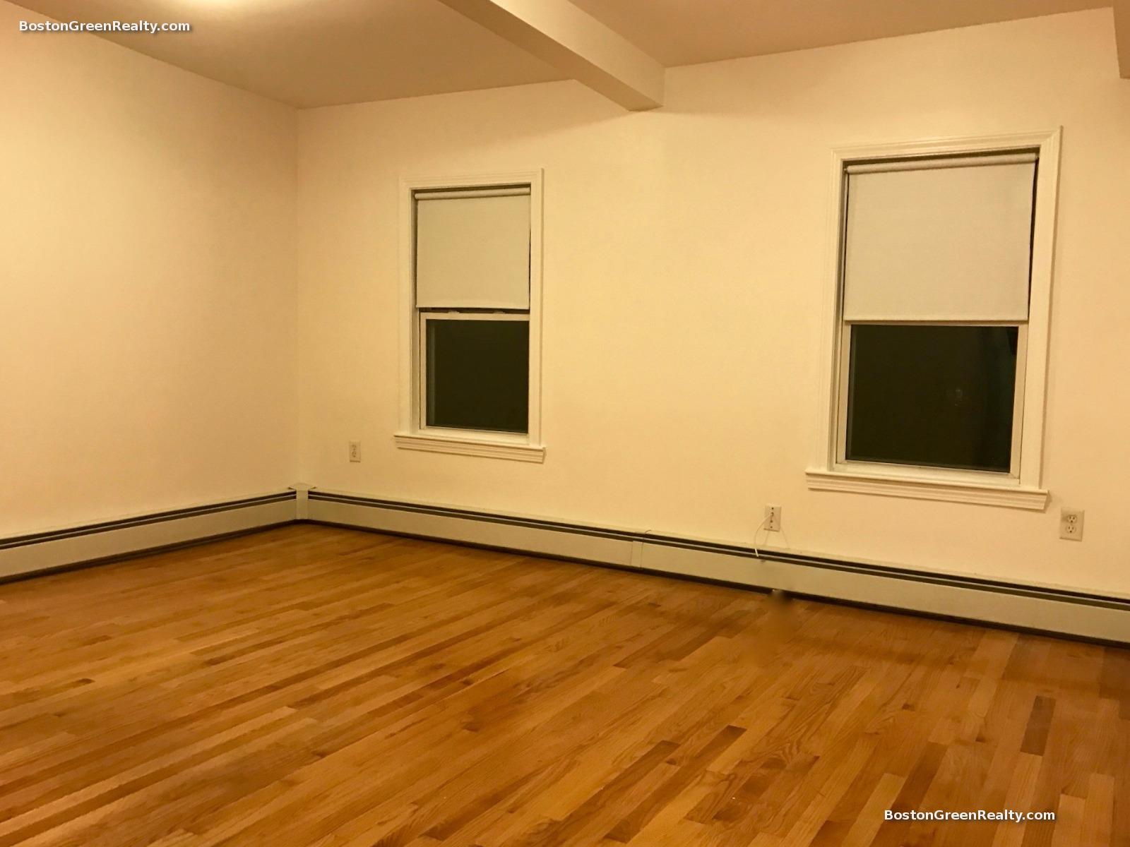 652 Dorchester Ave, South Boston