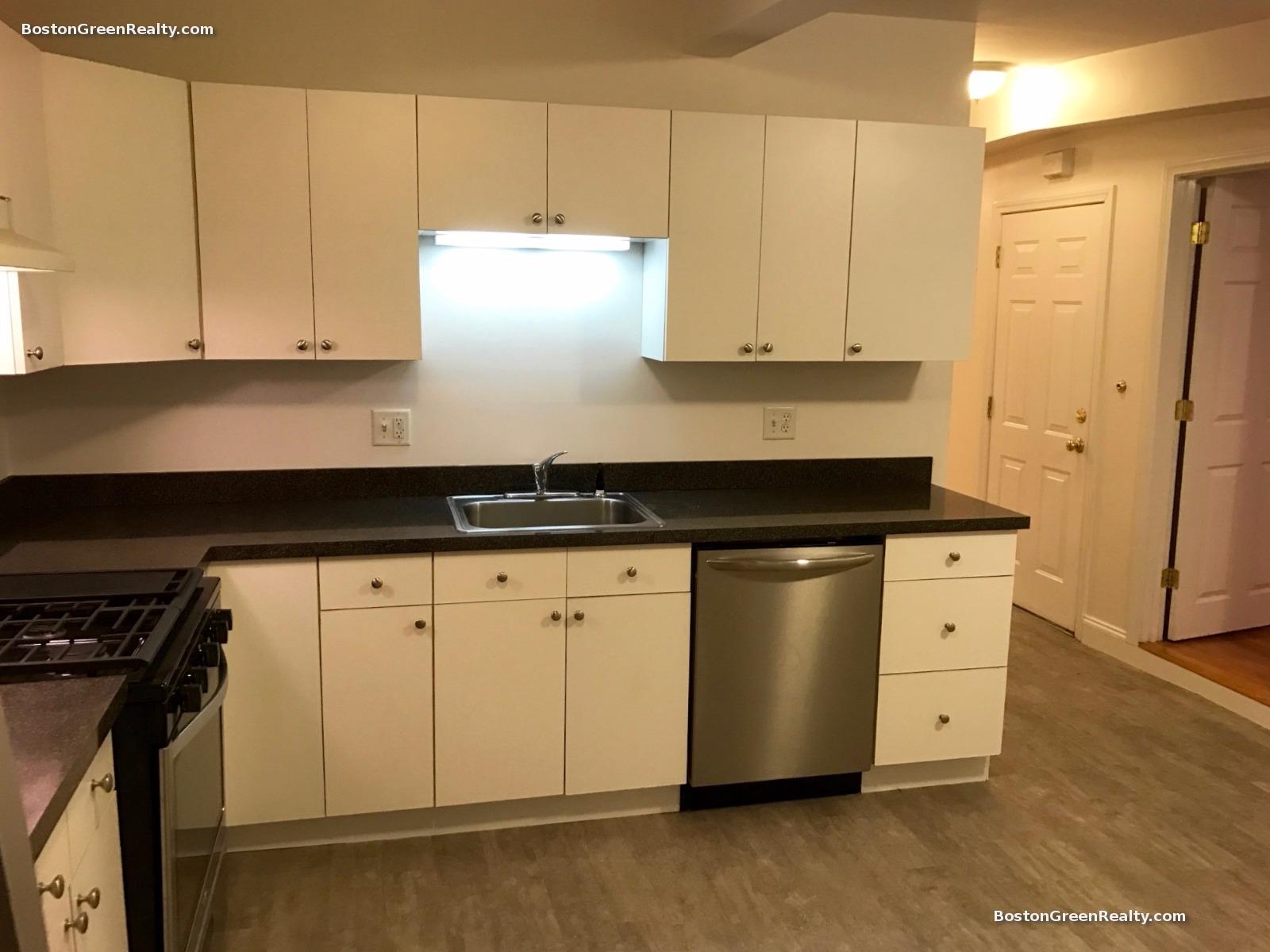 652 Dorchester Ave, South Boston