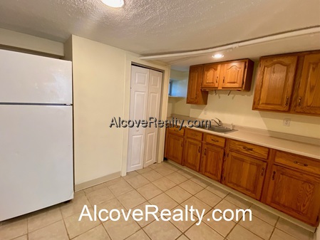 40 Alfred Rd, Arlington