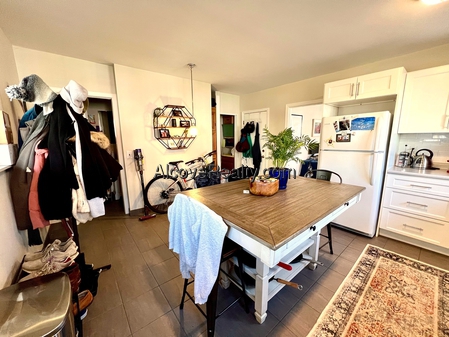 65 Willow Ave, Davis Square