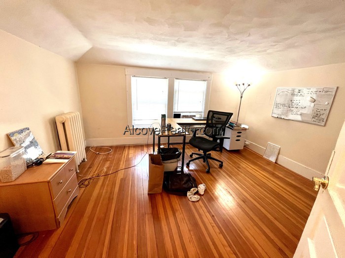 62 Harlow St, Arlington