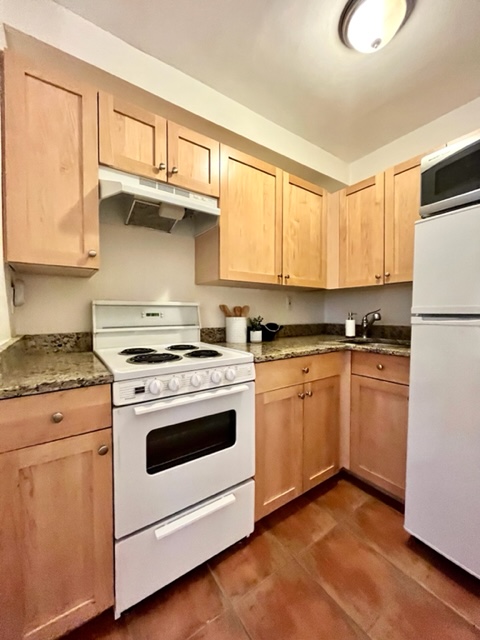 1802 Massachusetts Ave, Porter Square