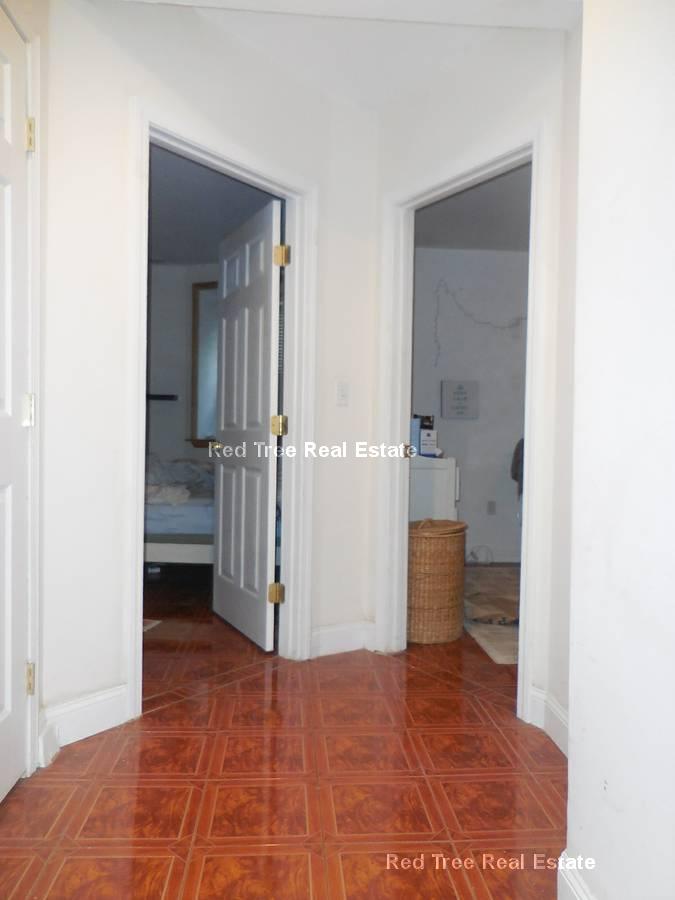 191 Winthrop Rd, Brookline Hills