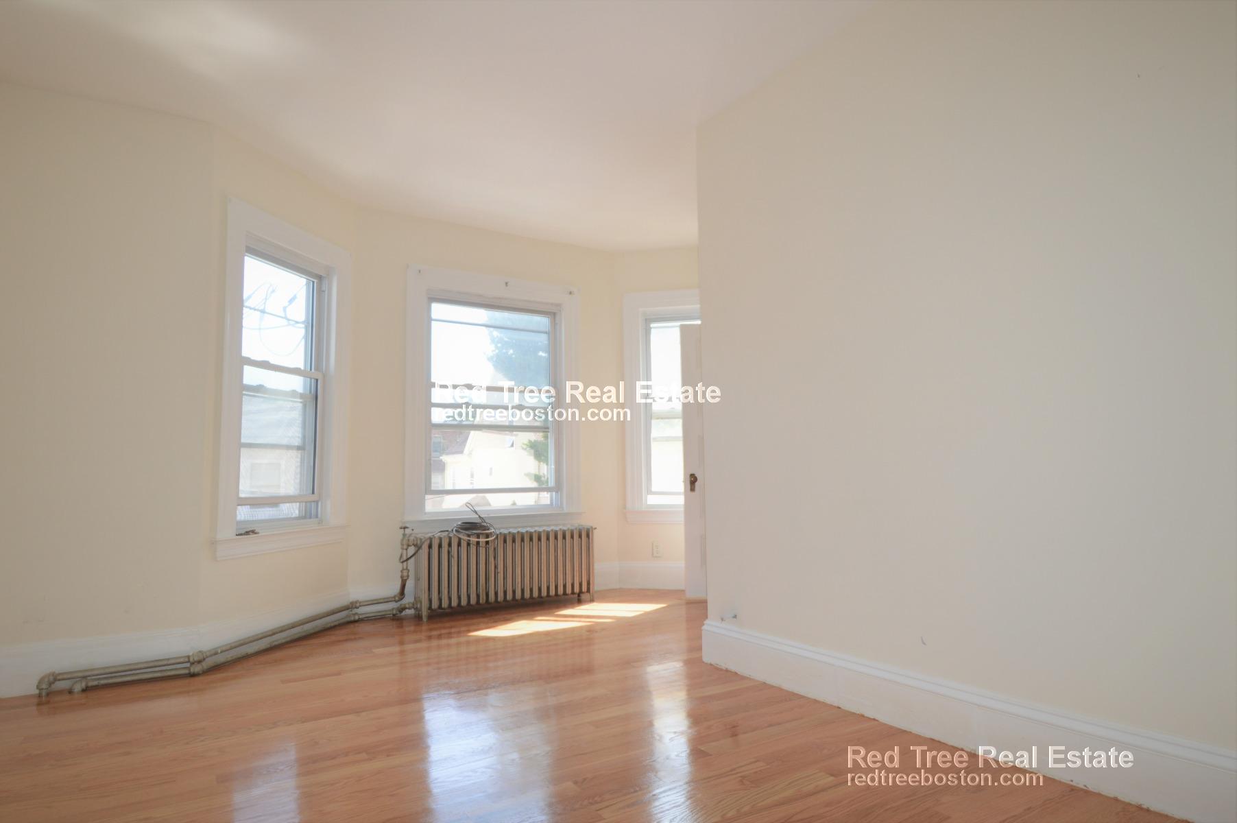 34 Auburn St, Coolidge Corner