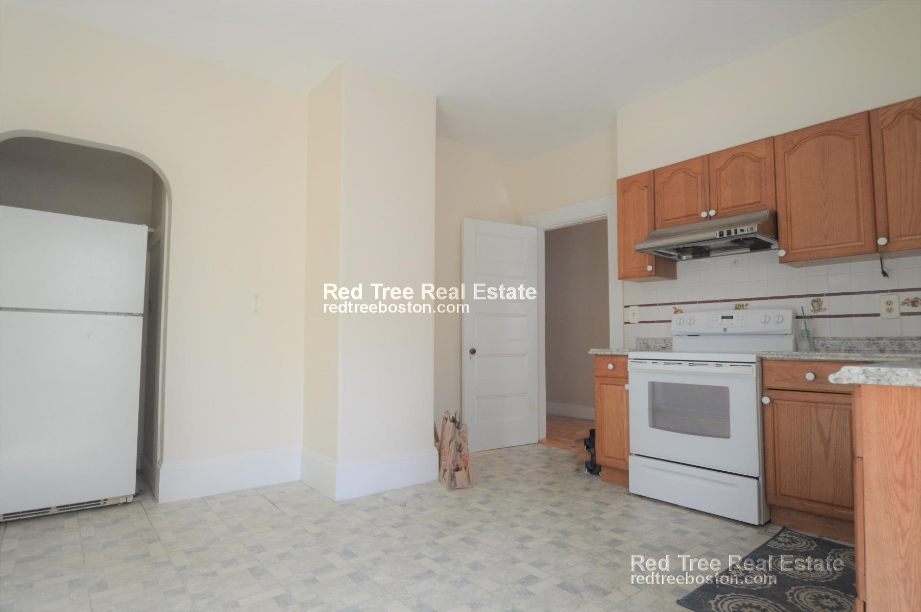 34 Auburn St, Coolidge Corner